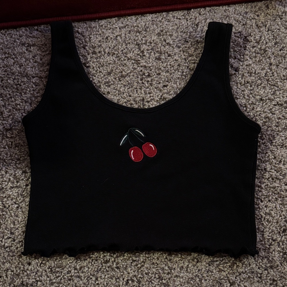Size S Black Cropped Cherry Tank w/ Ruffle Edge